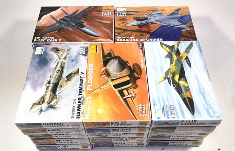 Model Kit Entry Grade - 25PCS 1/144 Nhựa Lắp Ráp Máy