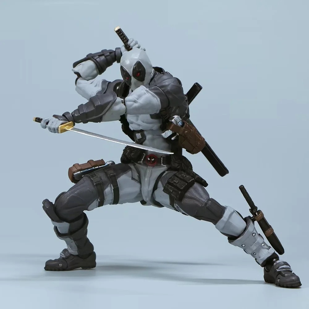 AMAZING YAMAGUCHI Deadpool 2.0 - đánh giá và giá Model Kit Batman
