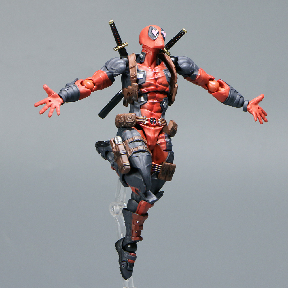 Amazing Yamaguchi Deadpool 2.0 - đánh giá và giá Model Kit Batman